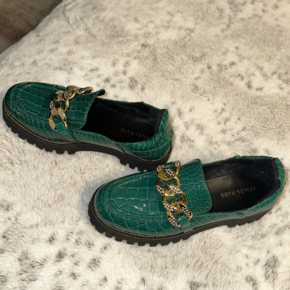 Women’s size 7.5 loafers - Picture 3 of 4